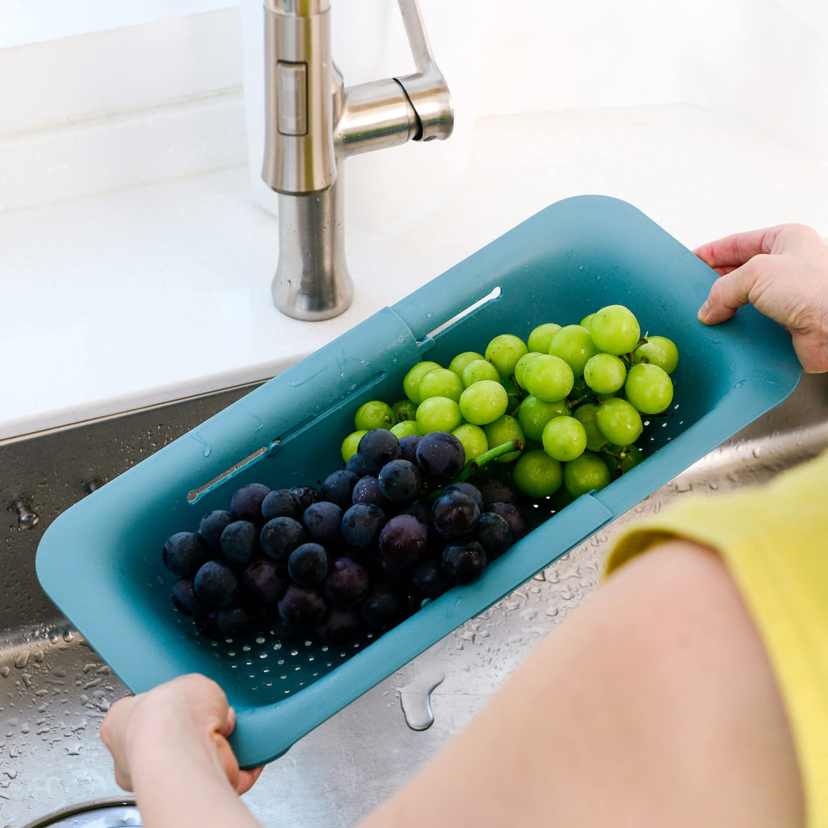 BLUE GINKGO colander holes prevent clogs while draining.