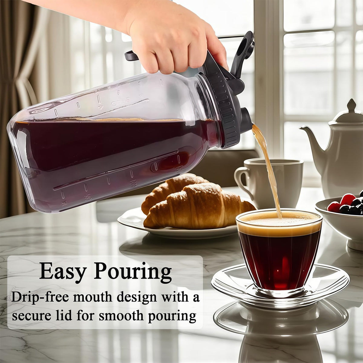BLUEJUNWEI fridge-friendly pitcher fits neatly in cold storage