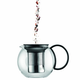 Bodum Assam tea press features a stainless filter for clean brewing and easy cleanup.