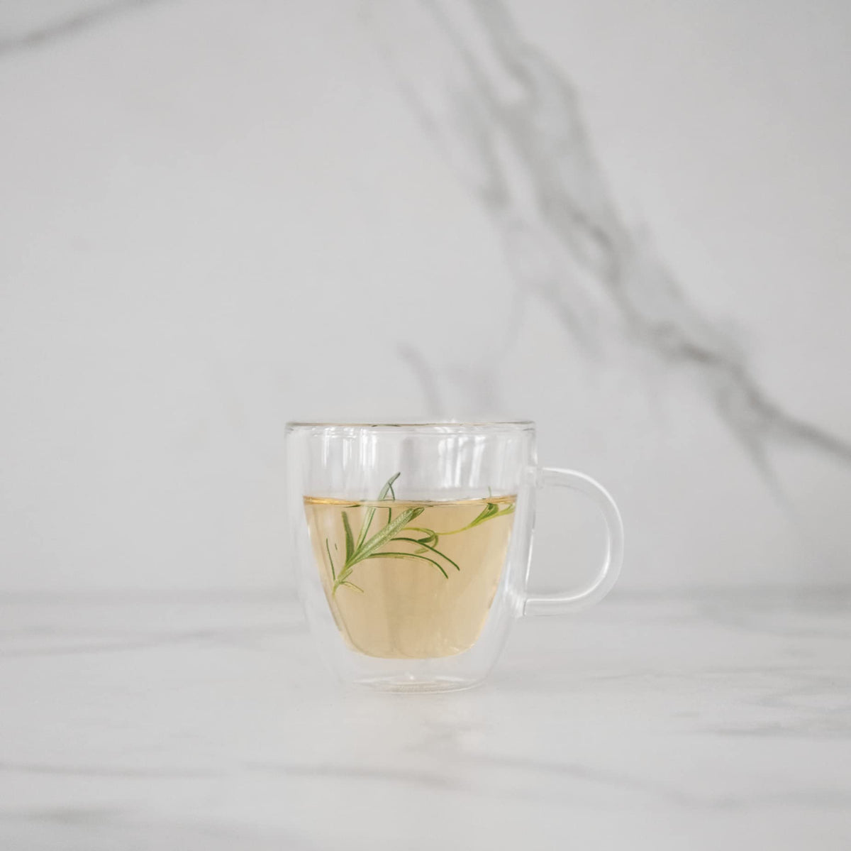 Bodum Bistro clear borosilicate glass shows beverage color while insulating heat