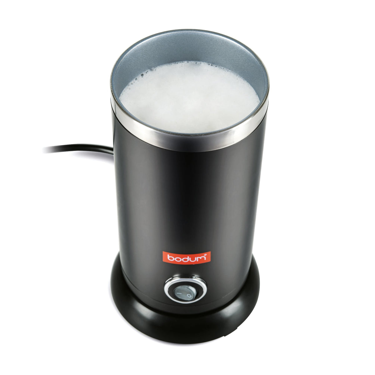 Bodum Bistro milk frother serving scene shows single-cup heating for quick cafe-style drinks