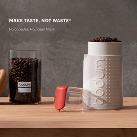Bodum Bistro white blade and motor deliver efficient grinding