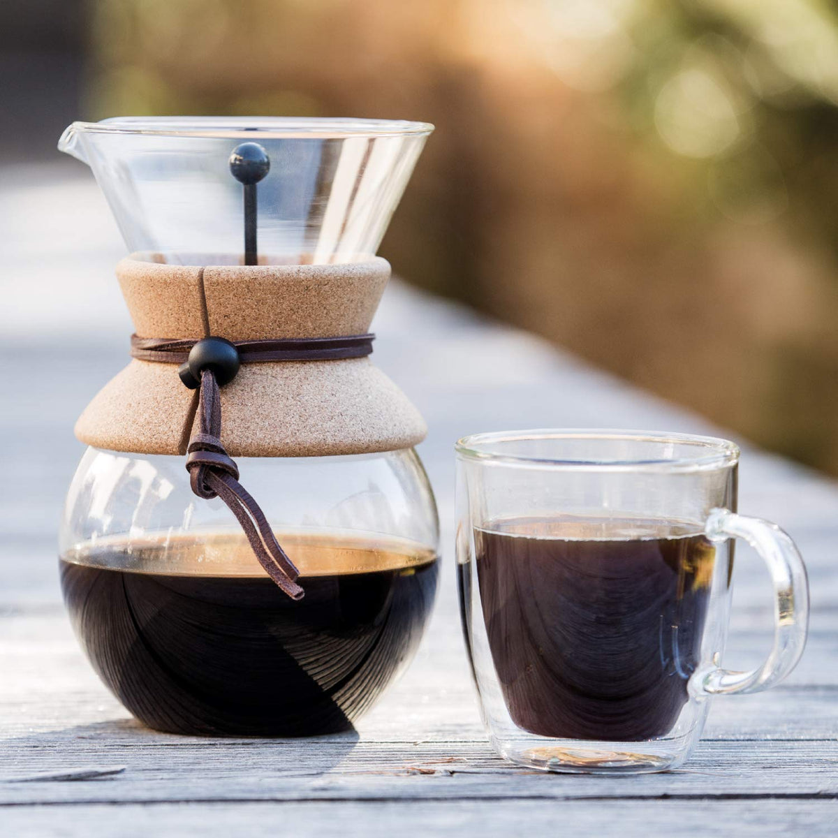 Bodum dishwasher-safe carafe simplifies cleanup after brewing.