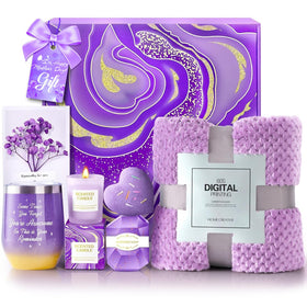 BodyRefresh birthday gift box for mom with heart motif and gold accents.
