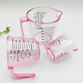 BOEYAA BPA-free plastic measuring cup for safe kitchen use.