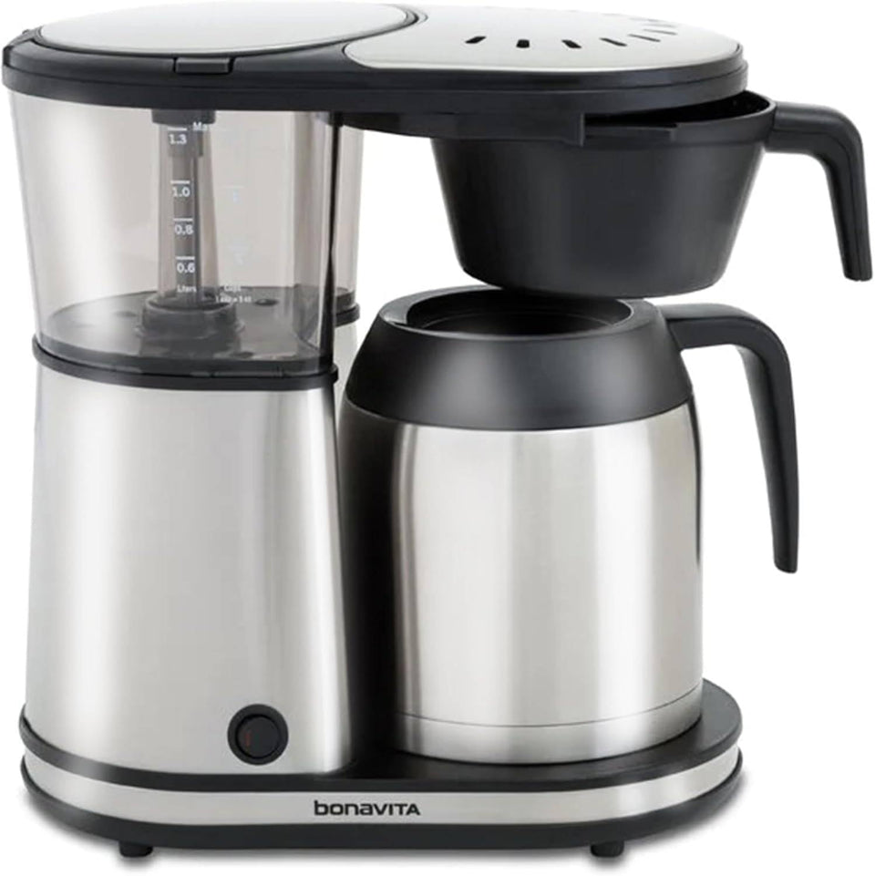 Bonavita BV1901TS one-touch brew in action delivering quick coffee.