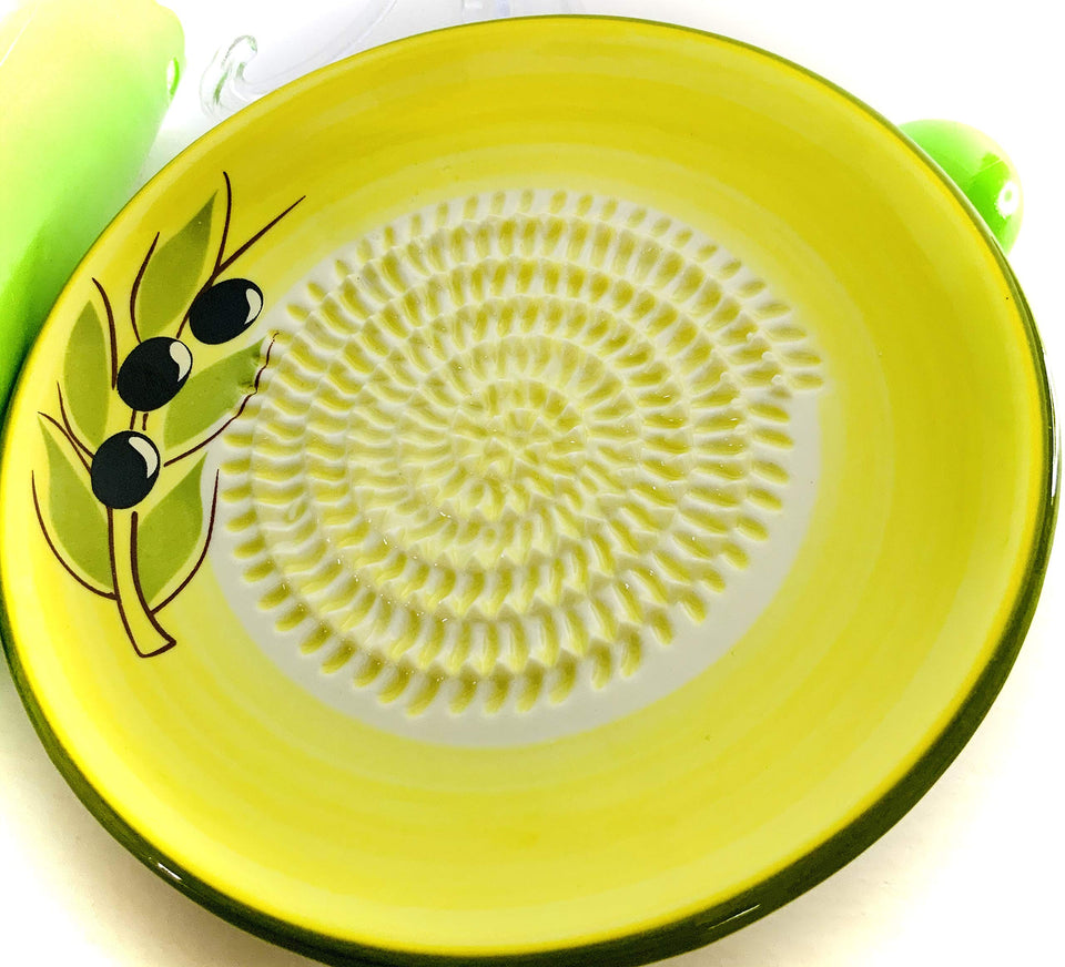 BonCera ceramic grater plate 5.25-inch with yellow olive design for quick grating