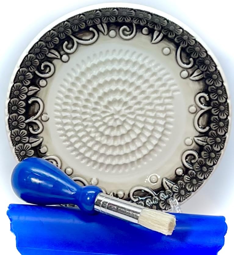 BonCera ceramic grater plate 5.25-inch with sharp ridges for quick garlic and ginger grating.