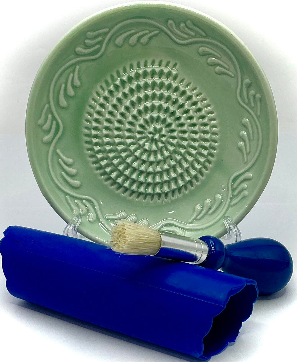 BonCera ceramic 5-inch grater plate for quick, safe shredding of garlic and cheese.