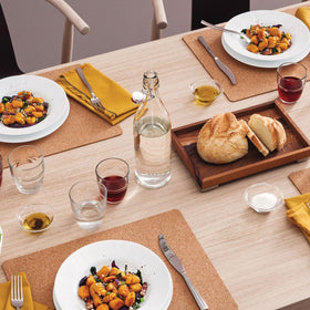 Giara glass bottle shows durability and BPA-free glass quality
