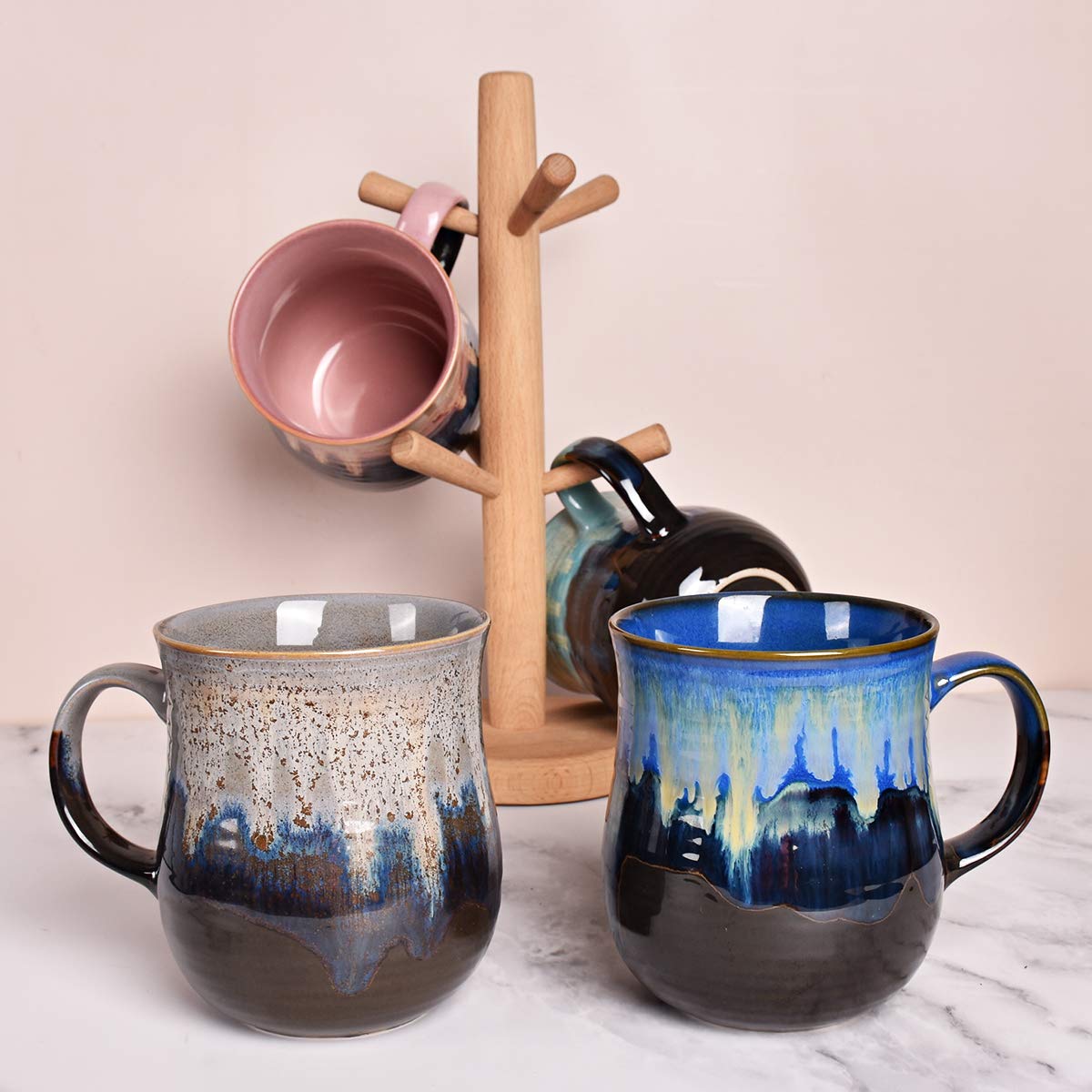 Bosmarlin mug available in four color-glaze options.