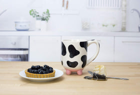 Boston Warehouse 20-ounce ceramic mug ideal for coffee, tea or cocoa.