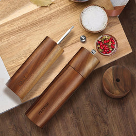 Detailed BOTOP salt grinder finish demonstrates water-resistant wood and durable construction