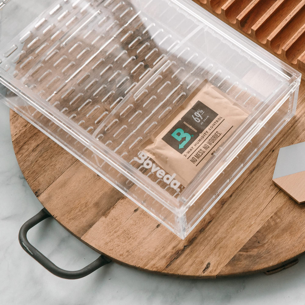 Boveda 69% pack designed for up to 25 items in storage.
