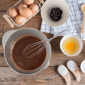 BoxedHome Classic bowls are microwave and dishwasher safe for easy cleanup.