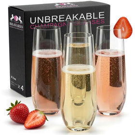 Bravario unbreakable stemless flutes for elegant poolside toasts.