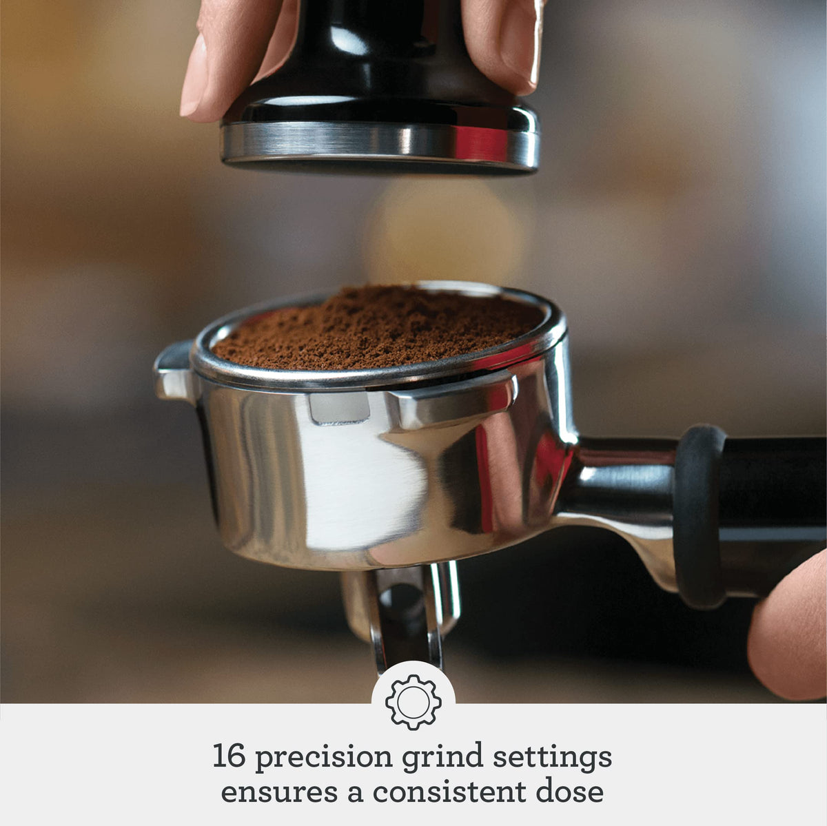 Breville BES870BSXL digital temperature control ensures stable espresso extraction