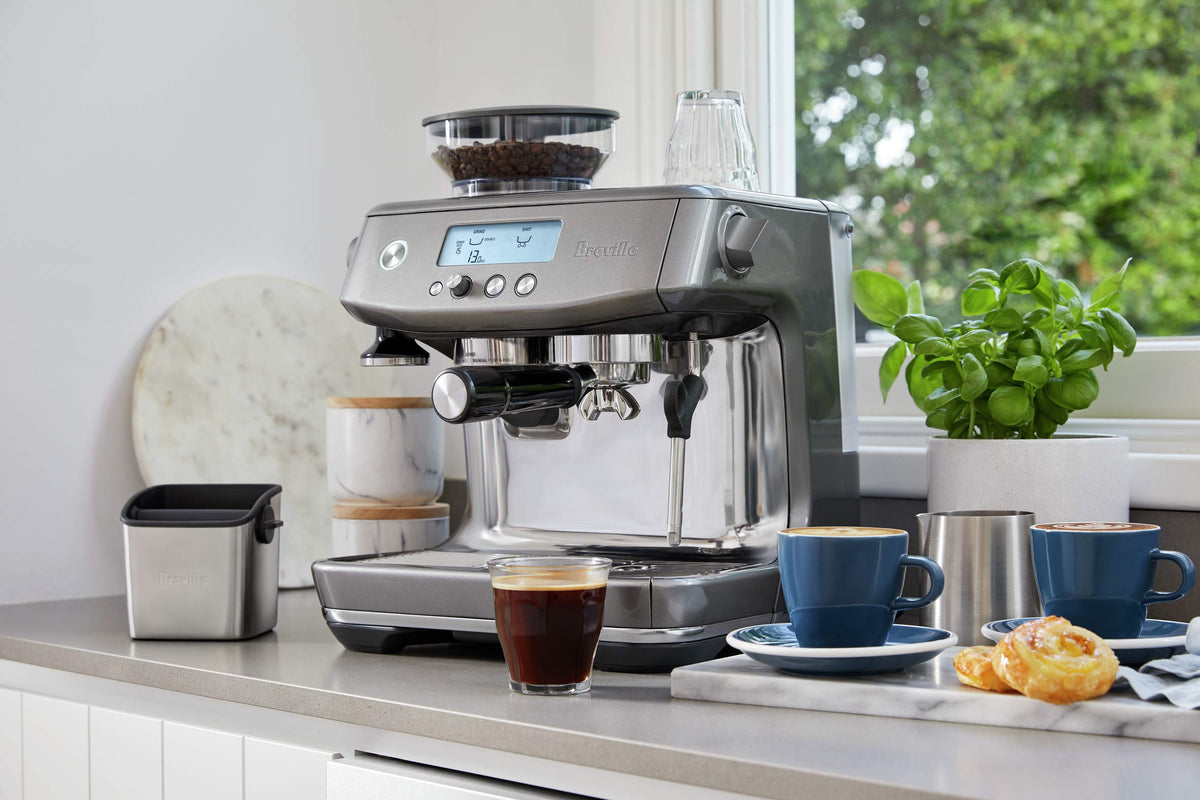 Breville Barista Pro BES878BSS bean hopper ready for beans