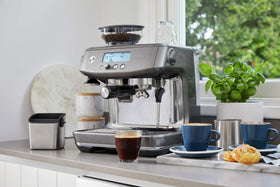 Breville Barista Pro BES878BSS bean hopper ready for beans
