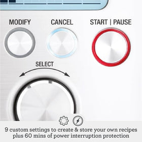 Breville BBM800XL automatic fruit and nut dispenser enables timely add-ins for flavor variety.