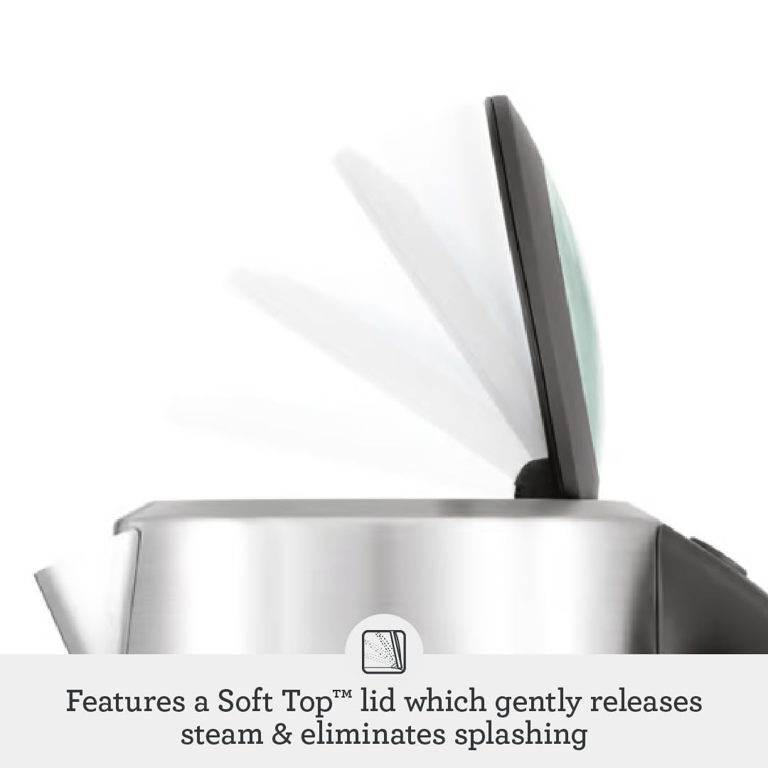 Breville BKE700BSS cordless base enables easy, flexible pouring