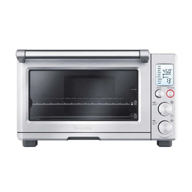 Breville BOV800XL front view of the countertop oven highlighting its compact silhouette