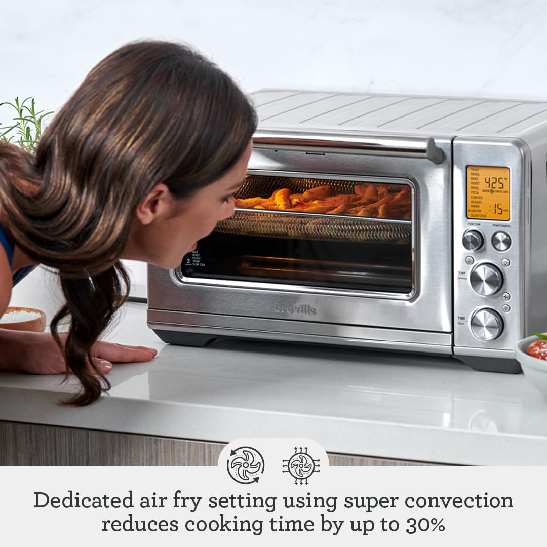 Breville BOV860BTR large interior fits a 13-inch pizza or roast.