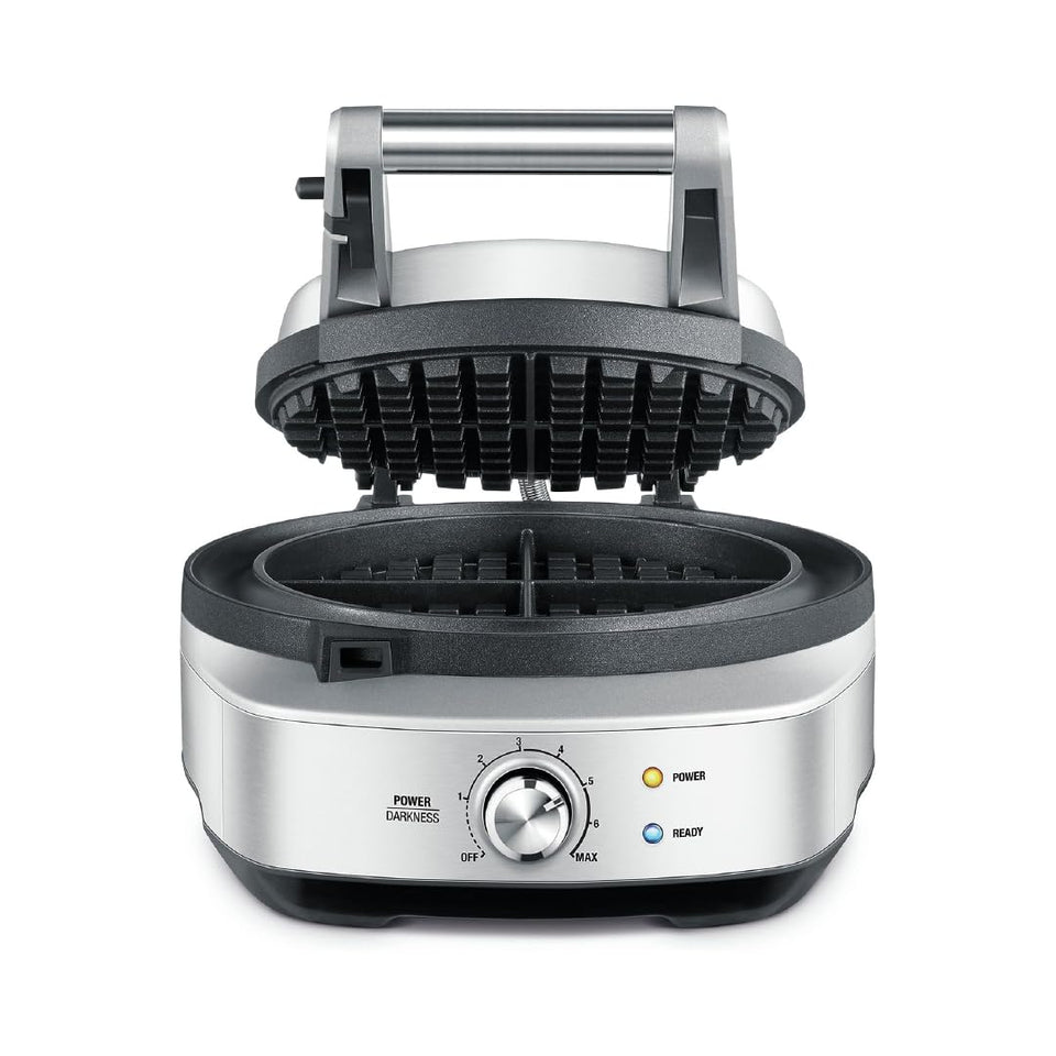 Breville BWM520XL no-mess moat closeup shows spill control for clean counters.