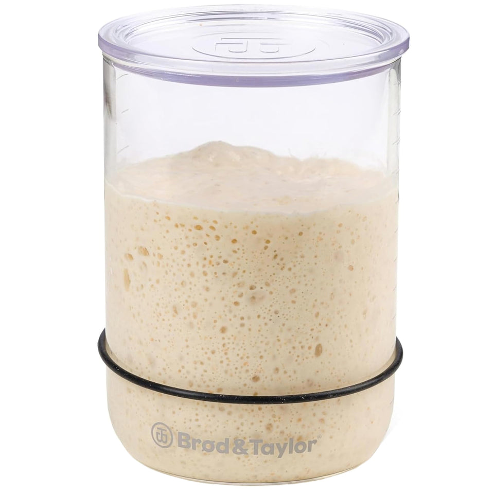 Brod & Taylor 32oz sourdough starter jar shows active bubbles and rise for reliable timing