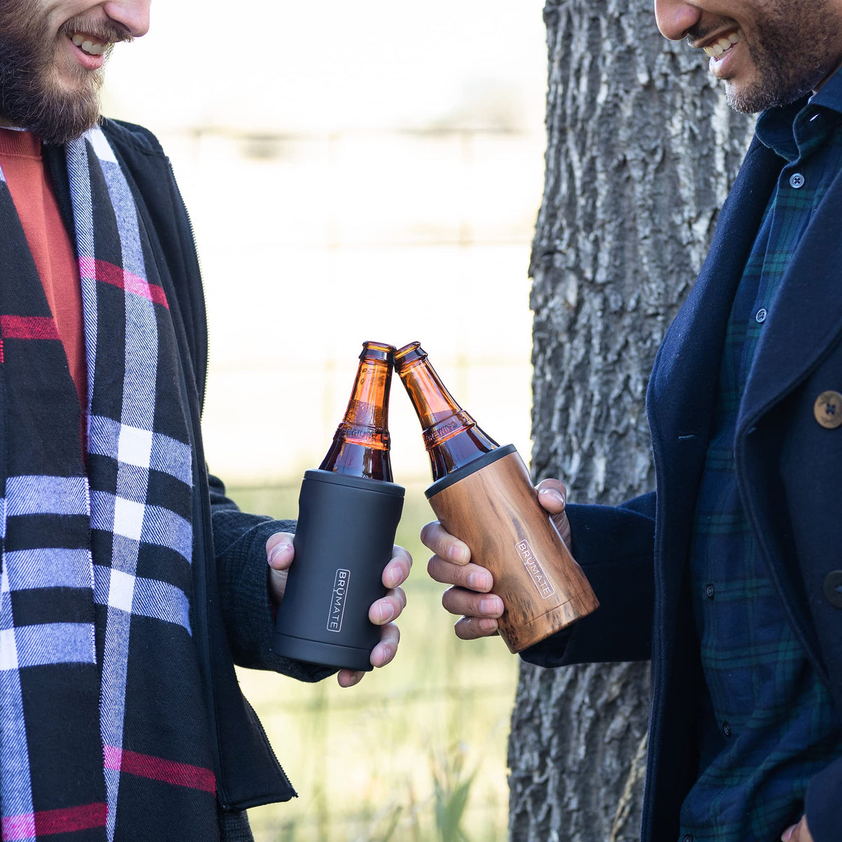 BrüMate BOTT’L non-slip base ensures stable pouring on camp trips.
