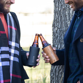 BrüMate BOTT’L non-slip base ensures stable pouring on camp trips.
