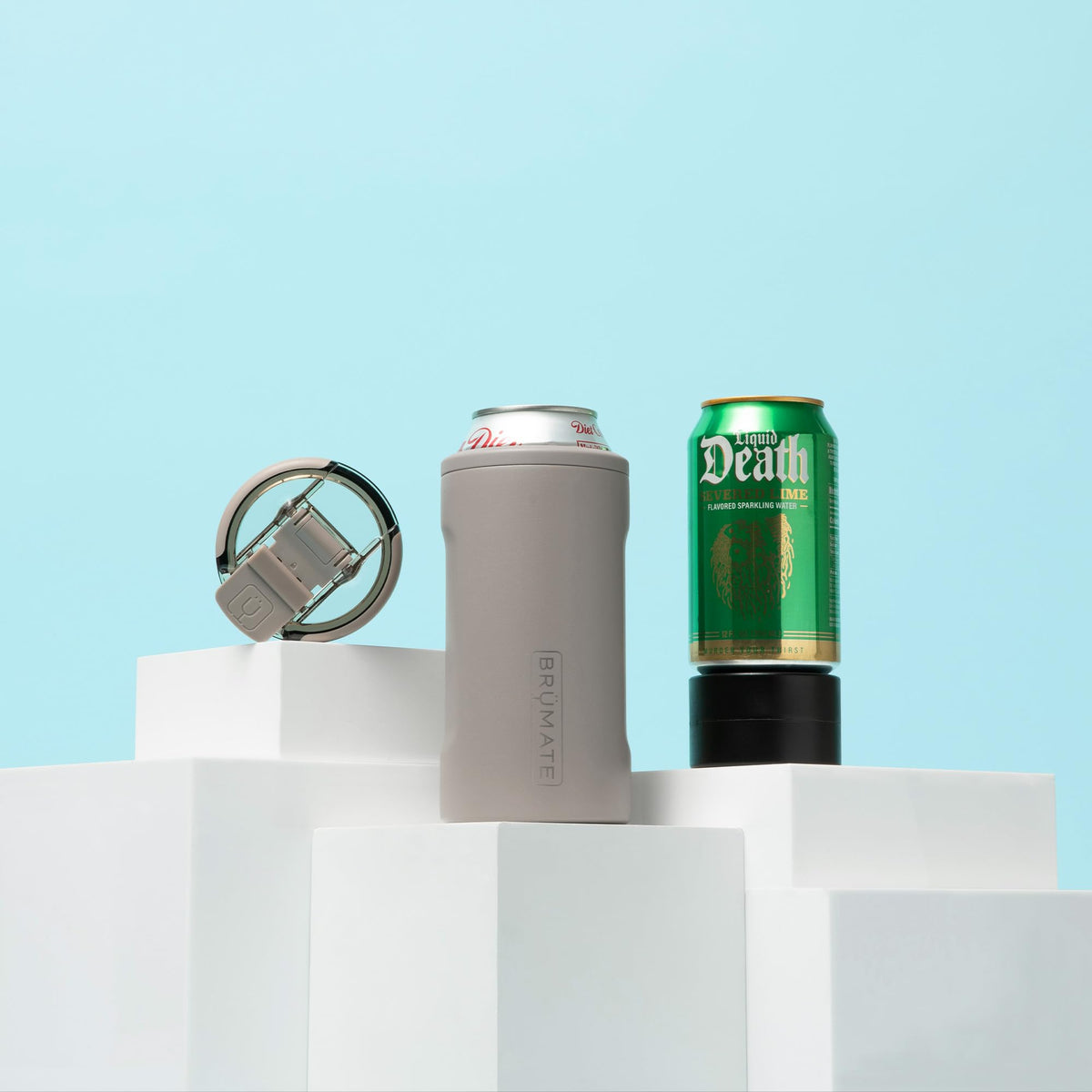 BrüMate Hopsulator Trio condensation-free exterior protects surfaces during travel.