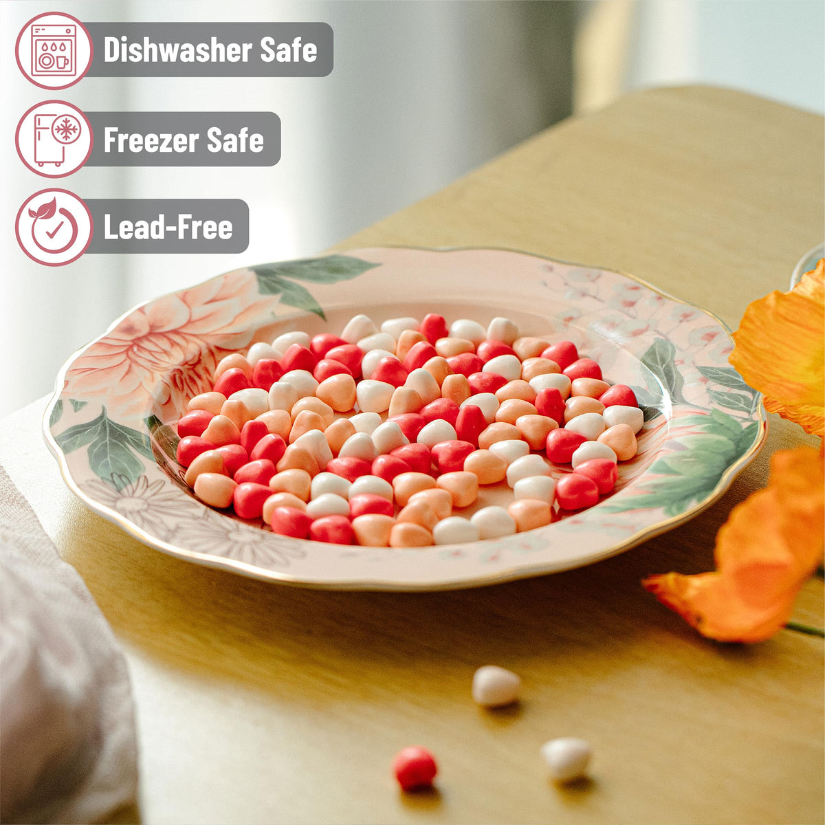 BTaT scalloped-edge porcelain plate adds vintage charm