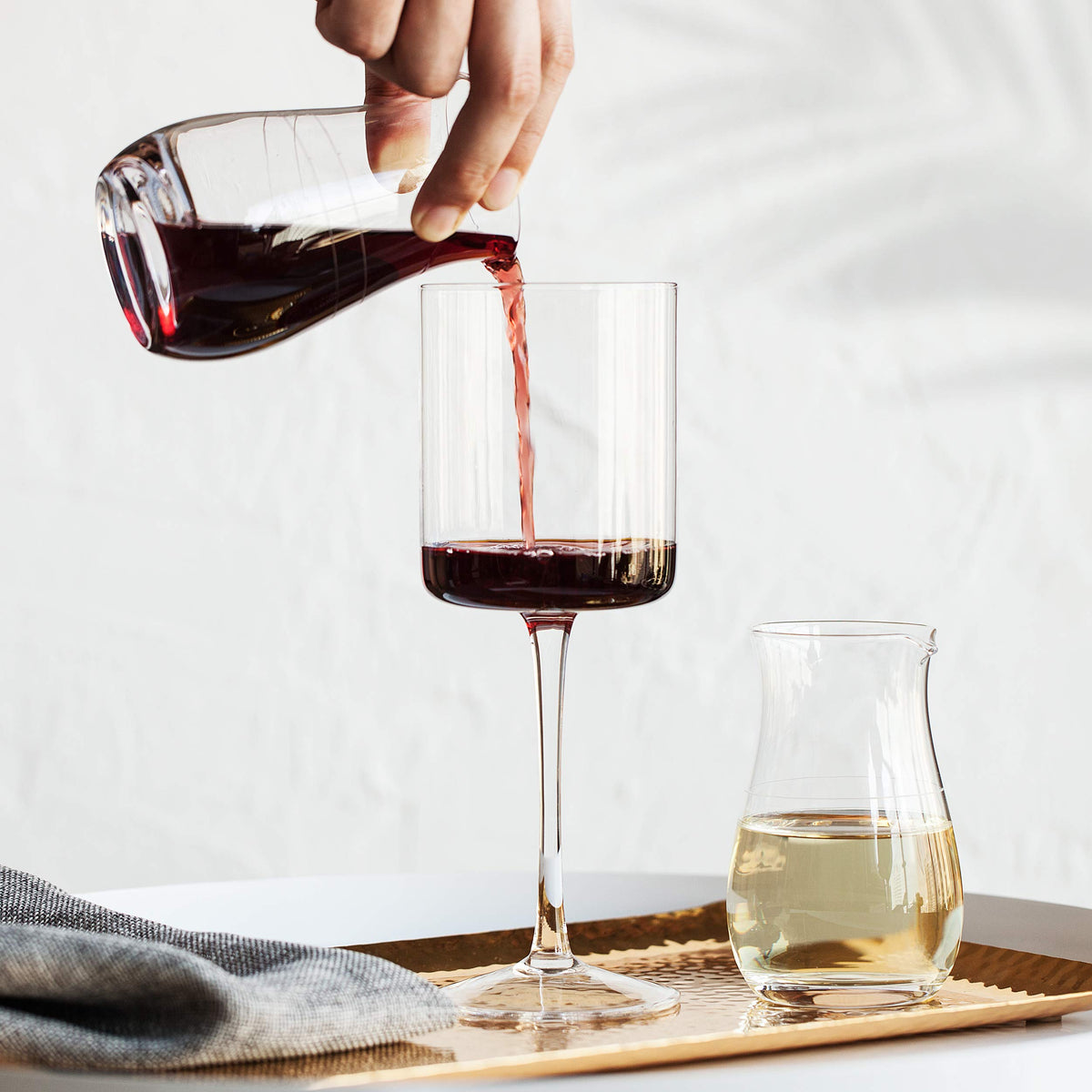 BTaT wine decanter centerpiece-display features stylish table decor and serving versatility.