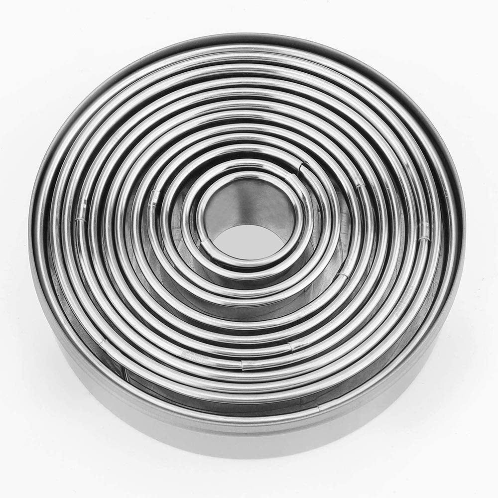 Bukuwa graduated circle cutters range from 4.4 inches to 1 inch for precise portions