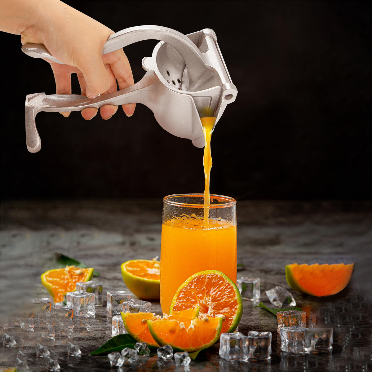 BuleVina Bar Juicer aluminum body highlights durable construction.