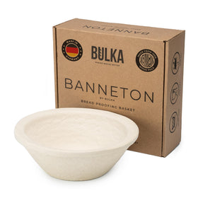 Bulka plane banneton 8-inch loaf image, non-stick surface for easy dough release.