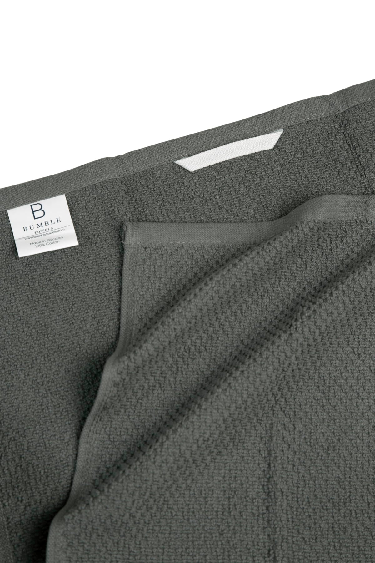 Bumble Towels gray color fits modern kitchens and reduces visible mess.