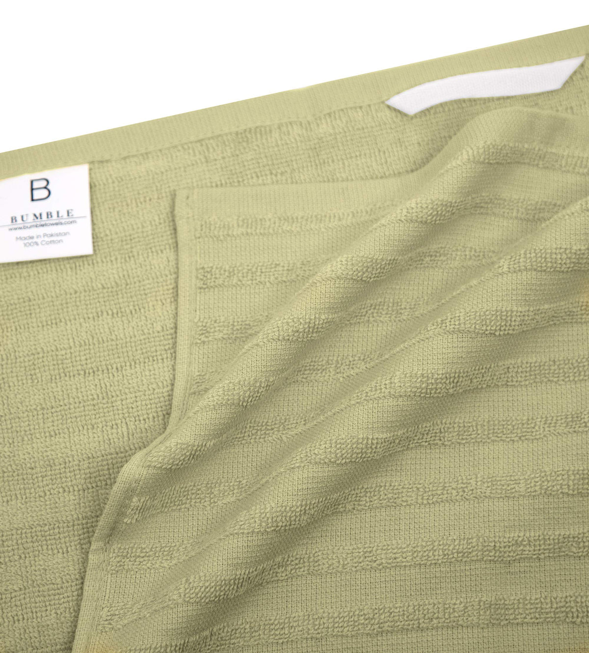 Bumble Towels hanging loop design enables easy storage and air drying.
