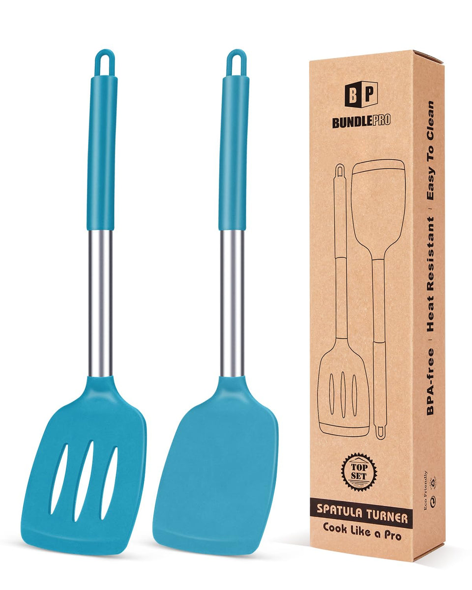 Bundlepro silicone solid Turner in blue, ideal for flipping eggs and pancakes