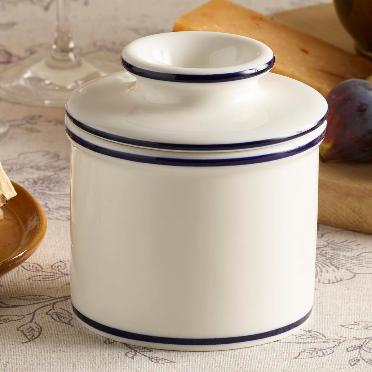 Butter Bell inverted lid setup enabling fresh, spreadable butter without refrigeration