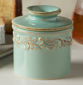 Butter Bell water-seal close-up showing airtight butter storage feature.