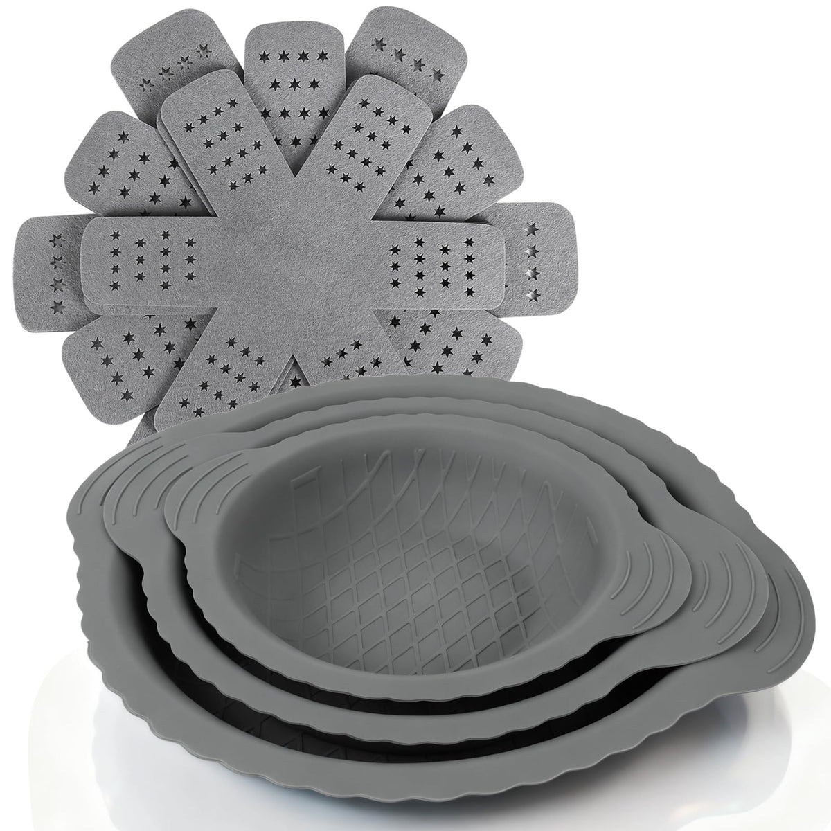BYKITCHEN silicone pan protector 8-inch protecting an 8-inch pan during stacking.