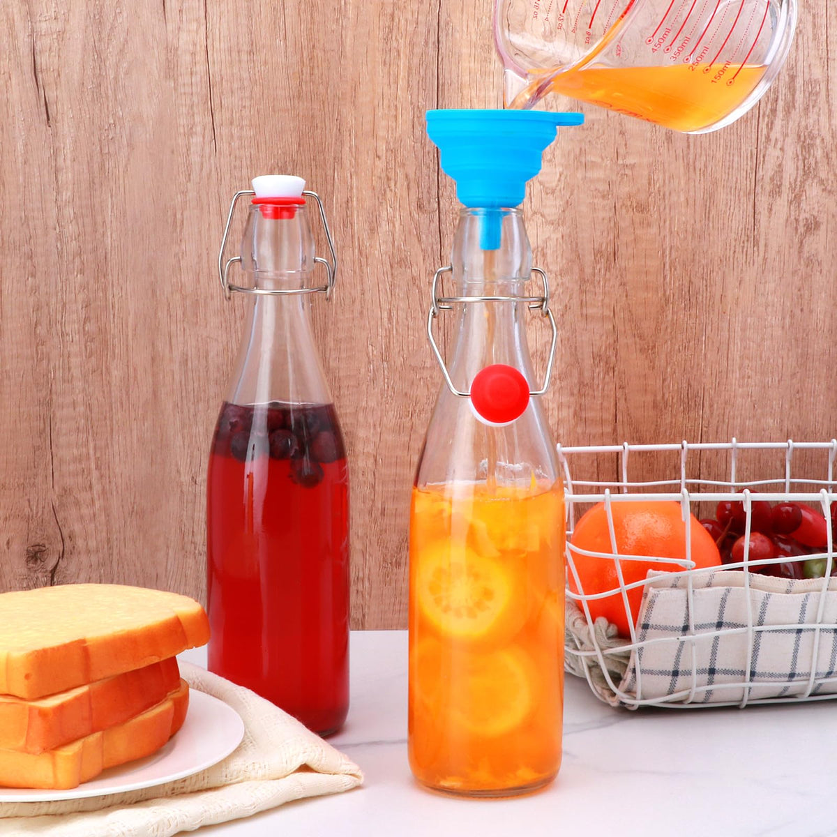 Cadamada eco-friendly glass bottles help reduce plastic waste.