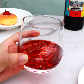 Cadamada party-ready wine glasses for upscale gatherings and toasts.