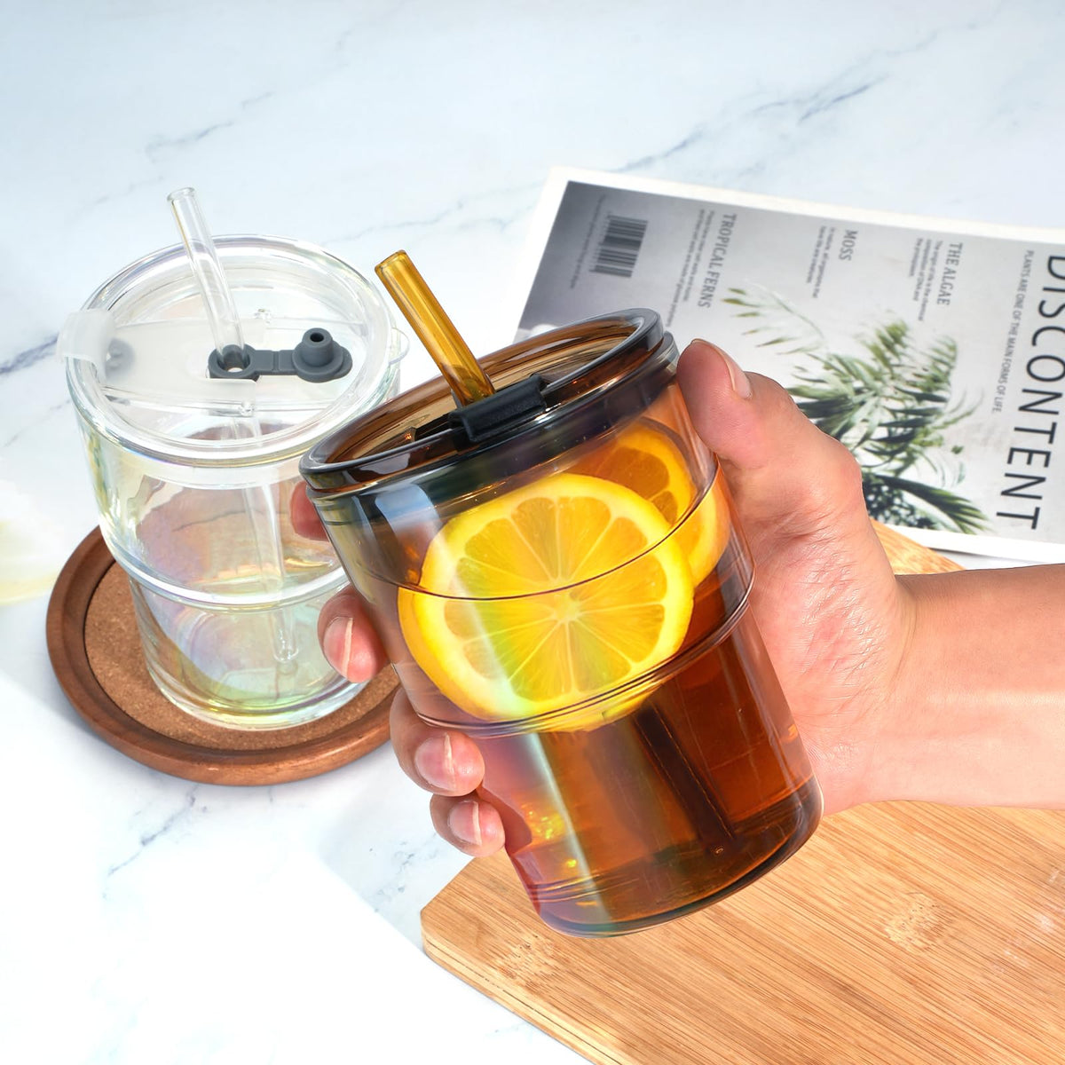 Cafezi leak-proof lid seals securely for spill-free travel.