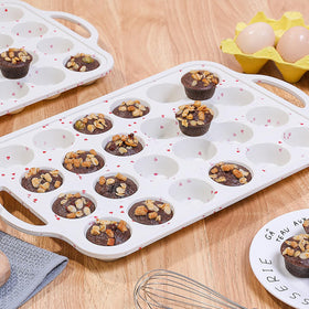 CAKETIME versatile silicone muffin pan for many recipes