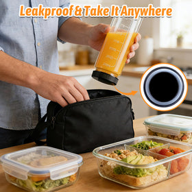 CAKKVDE lids with straw holes simplify on-the-go sipping and storage.