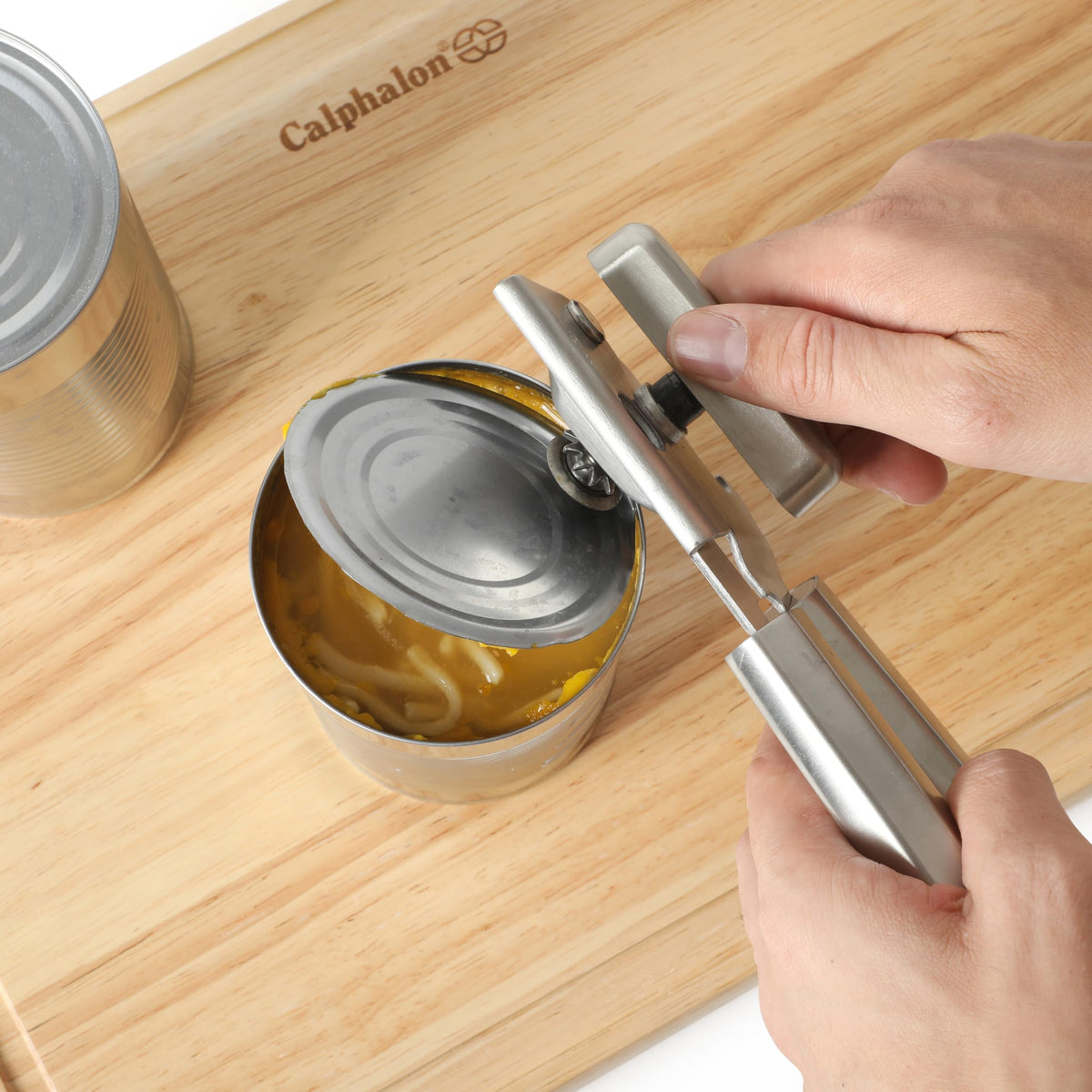 Calphalon Prime 360-degree knob detail shows full rotation for smooth operation.