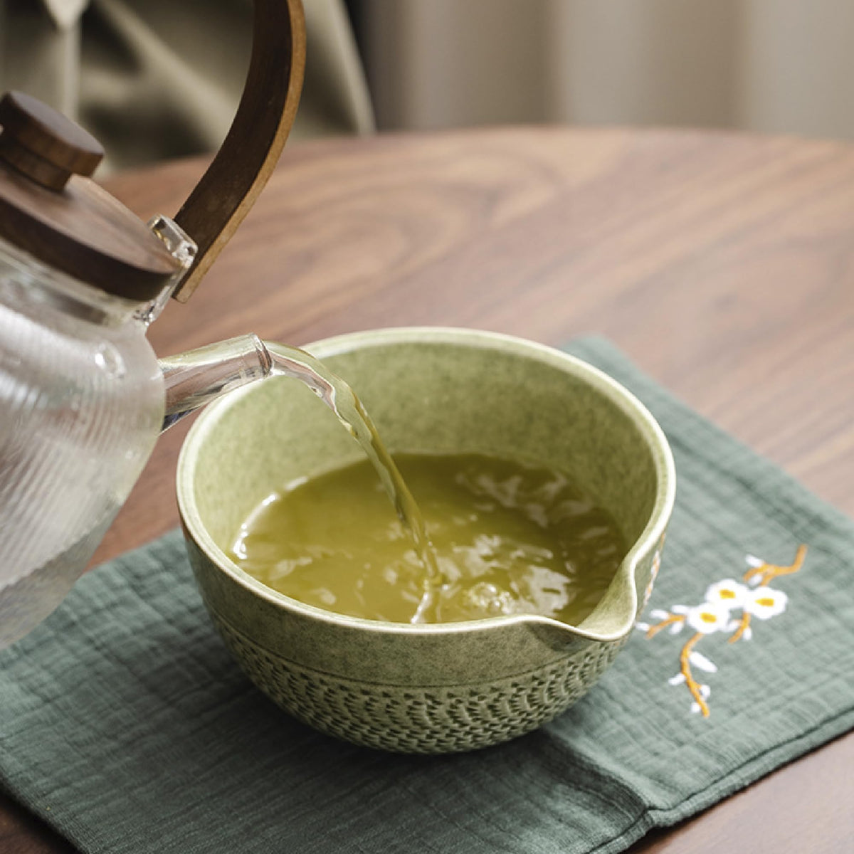 CAMATET matcha bowl pairs with salads or soups for versatile serving.